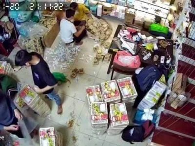 Lúc này là 1h sáng